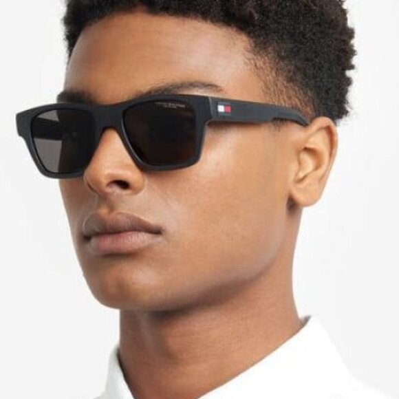 Tommy Hilfiger TH1975/S 0FRE 9O Sunglasses Grey Square Frame, Grey Lenses - Picture 4 of 12